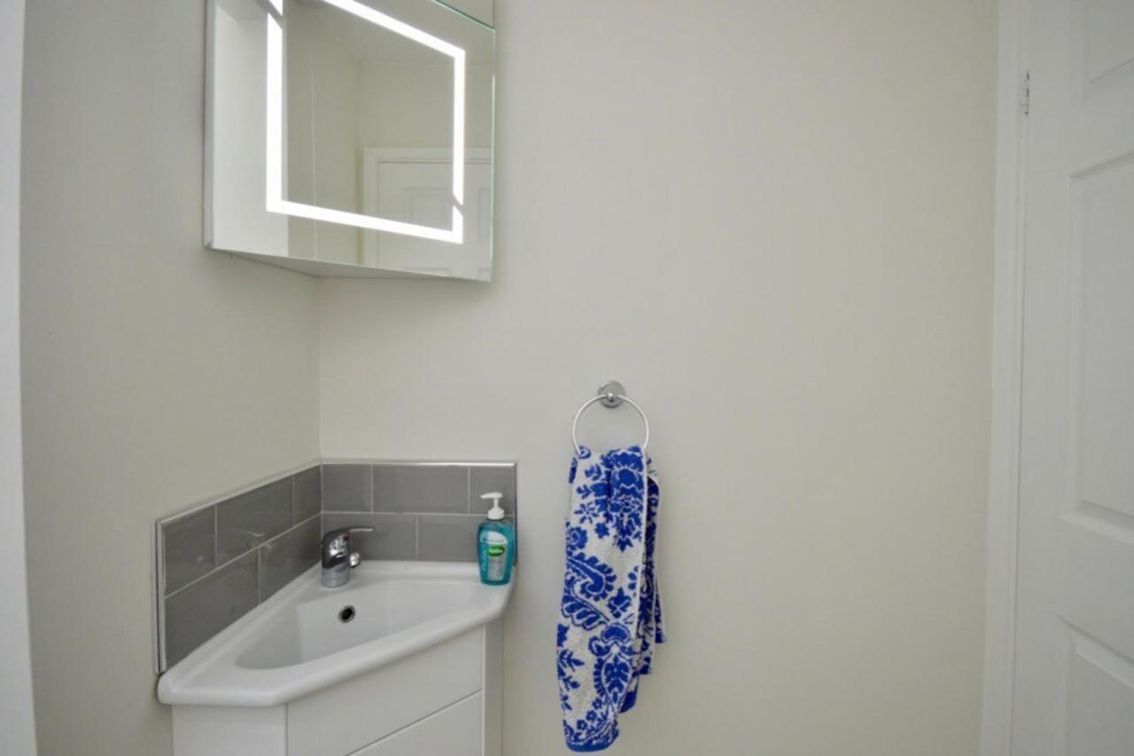 Lovely Modern Flat Parking Near Airbus Uwe Mod Apartment
